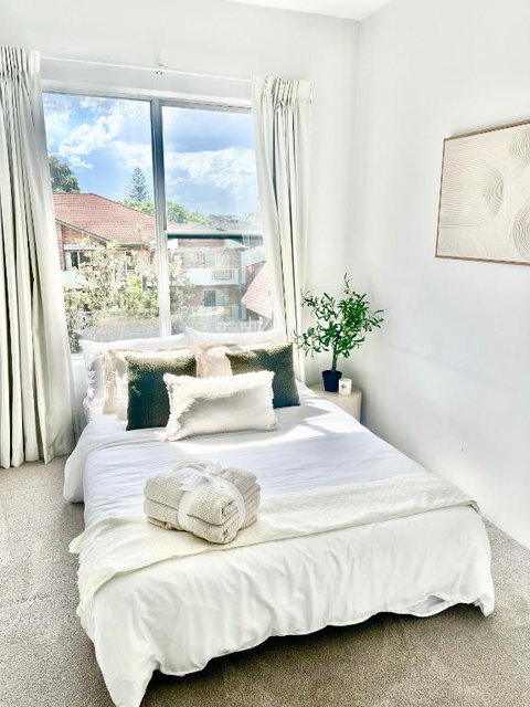 Modern 3BR Beachside Oasis - Inverell Accommodation 2
