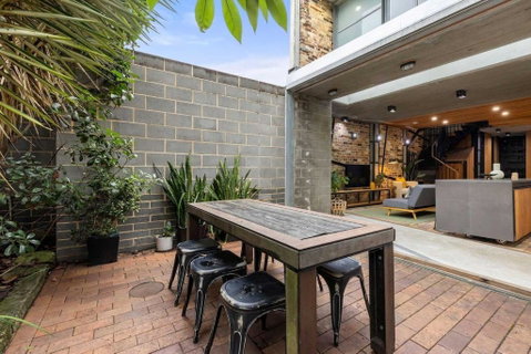 Modern & Stylish 3BR In Redfern - Inverell Accommodation 3