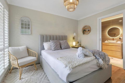 Modern Comfort In Preston - Inverell Accommodation 0