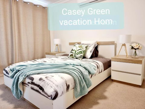 Modern Narre Warren Three Bedroom Townhouse, Close To Fountain Gate SC - Inverell Accommodation 0
