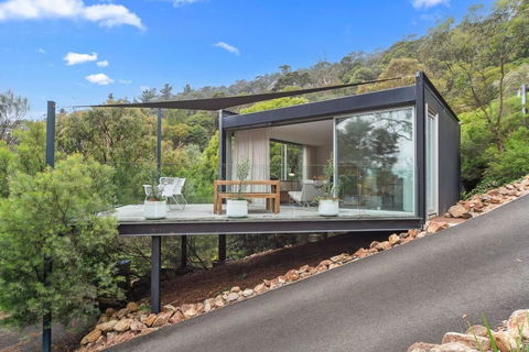 Modern Studio With Sweeping Views - Inverell Accommodation 3