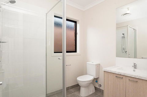 Morview Holiday Homes-Giraffe - Inverell Accommodation 3