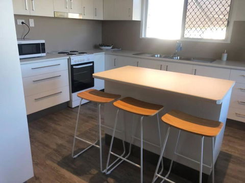 Mt Isa - Emerald Gem 3 Bedroom Home QUIET AREA - Inverell Accommodation 3