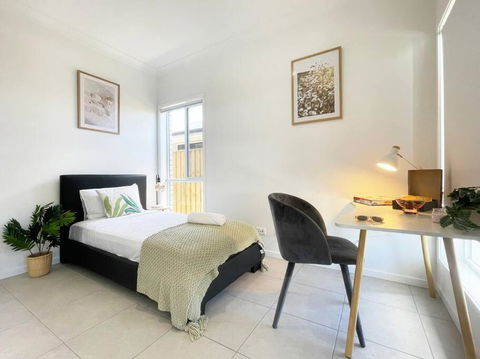New Utopia 4 Bedrooms House Near Springfield - Inverell Accommodation 2