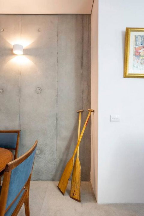 New York Warehouse Style In A Modern Passive House - Inverell Accommodation 3