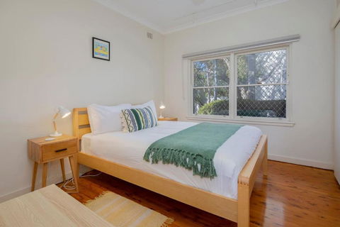 Newcastle Nook - Convenient Comforts In The CBD - Inverell Accommodation 1