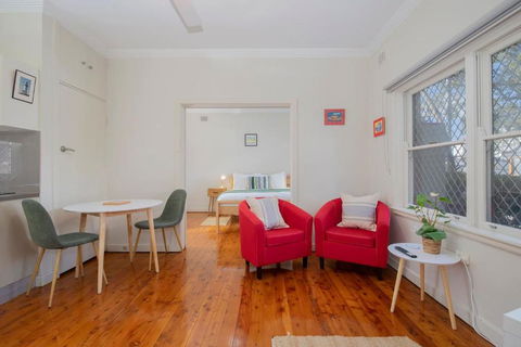 Newcastle Nook - Convenient Comforts In The CBD - Inverell Accommodation 0