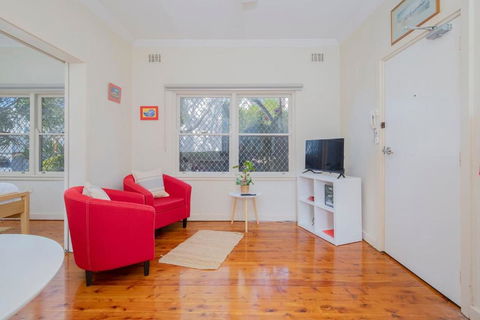 Newcastle Nook - Convenient Comforts In The CBD - Inverell Accommodation 2