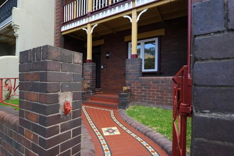 Newtown Vibes With Pool & Parking - Inverell Accommodation 3