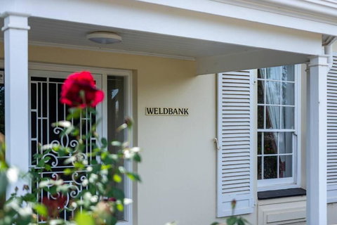 Normanville, Large Historic Three Bedroom Home - Inverell Accommodation 1