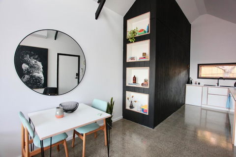 Nowra Studio Barn - Inverell Accommodation 1
