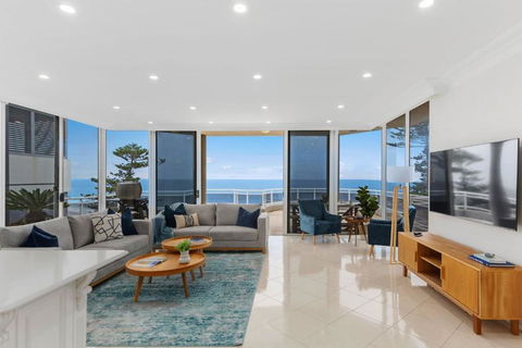 Ocean Vista Escape - A Lofty Beachfront Penthouse - Inverell Accommodation 0