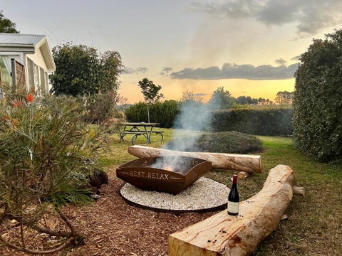 Orange Blossom- Comboyne Mountain Cottages - Inverell Accommodation 0