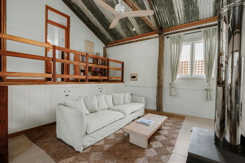 Orchard Cottage - Quiet Farm Escape - Inverell Accommodation 3