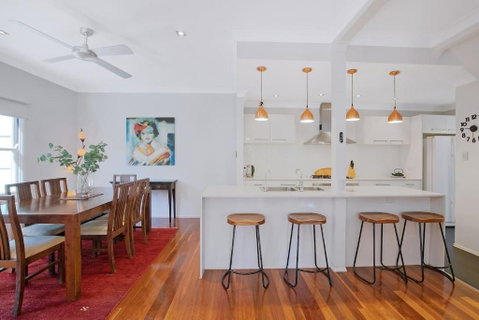 Paddington Cottage - A Classic Queenslander Stay - Inverell Accommodation 3