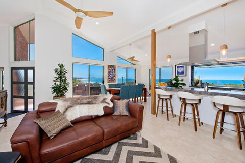 Panorama Beach House - Inverell Accommodation 2