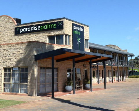 Paradise Palms - Inverell Accommodation 0