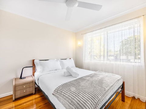 Peaceful 3BR Comfy Unit Sunnybank Near Everything - Inverell Accommodation 0