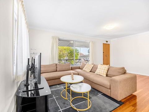 Peaceful 3BR Comfy Unit Sunnybank Near Everything - Inverell Accommodation 1