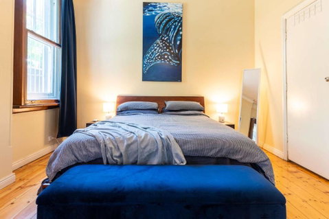 Peaceful And Stylish Petersham Aparttment With Parking - Inverell Accommodation 3
