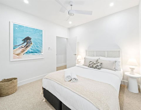 Peach At Palm View Collective - Inverell Accommodation 2