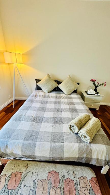 Perfect Peacefully Room In Melbourne - Inverell Accommodation 1