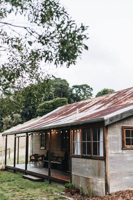 Pickers Hut - A Country Style Featured Dream Stay - Inverell Accommodation 0