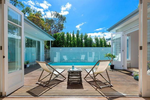 Point Leo Luxury Beach House - Point Leo - Inverell Accommodation 0