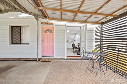 Poppies Cottage - Cooee Bay Beachside Retreat - Inverell Accommodation 3