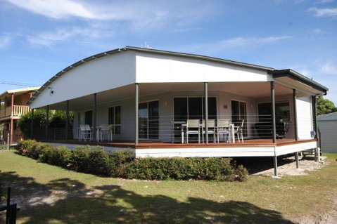 Rainbow Tides - Inverell Accommodation 2