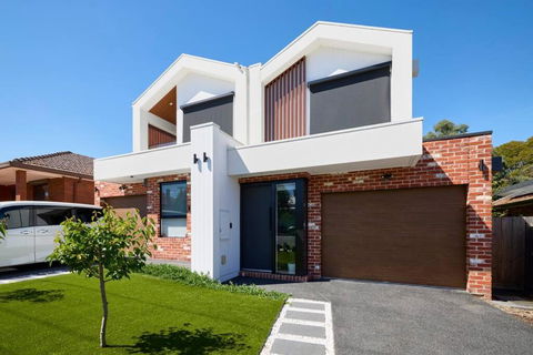 Preston Lux House 5 Bed 5 Bath - Inverell Accommodation 2