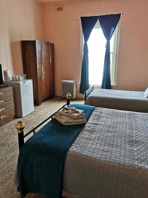 Railton Hotel - Inverell Accommodation 1