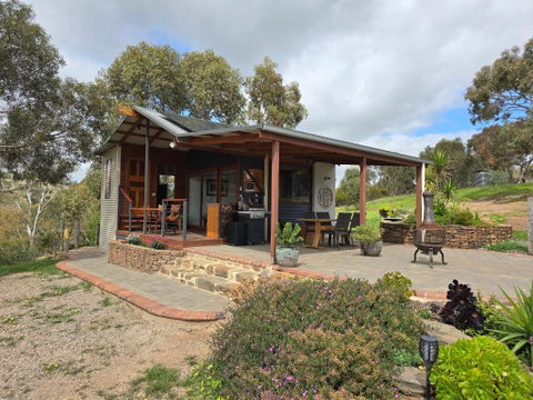 Rainshadow Retreat - Inverell Accommodation 0