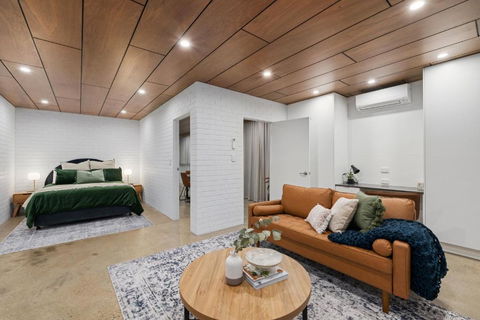 Railway Motel Myrtleford - Inverell Accommodation 2