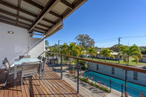 Rainbow Surf 3 - Inverell Accommodation 1