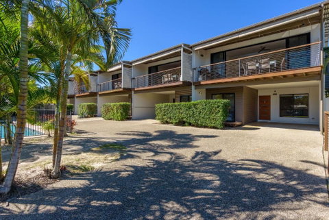 Rainbow Surf 5 - Inverell Accommodation 2