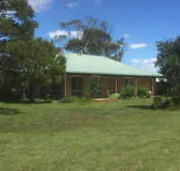 At HOME on HOLMES - Inverell Accommodation