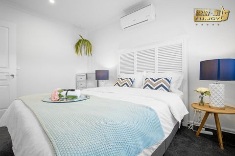 AU.JOY 3 Bed Townhouse Burwood 3 - Inverell Accommodation 2