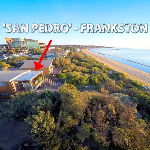 Award Winning Beach Front Retreat - Inverell Accommodation 3