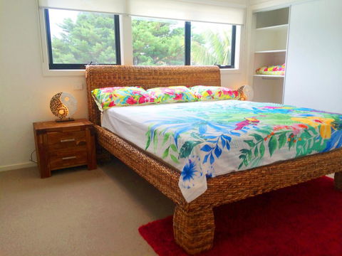 Award Winning Beach Front Retreat - Inverell Accommodation 1