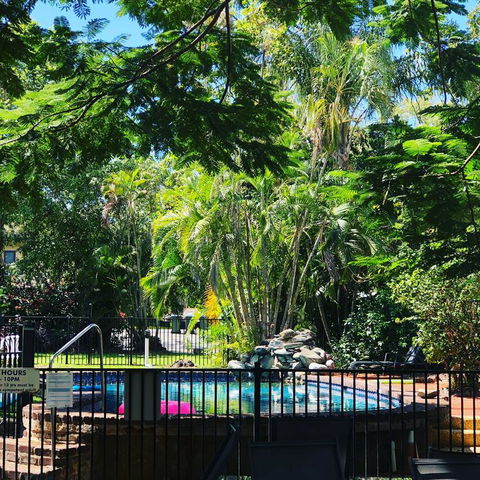 Balcony Apartment Port Douglas - Inverell Accommodation 3