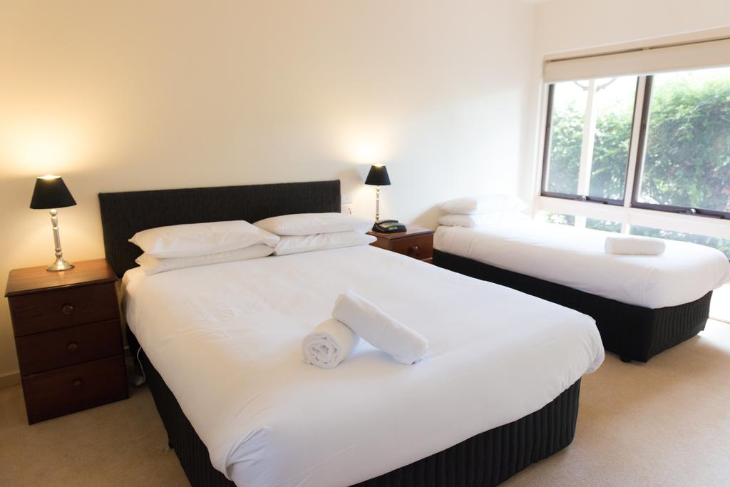 Werneth VIC Inverell Accommodation