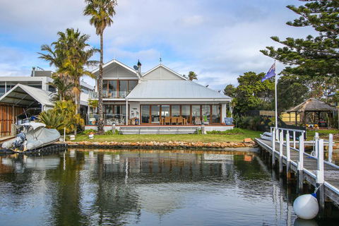 Bancroft Bay Frontage - Inverell Accommodation 0