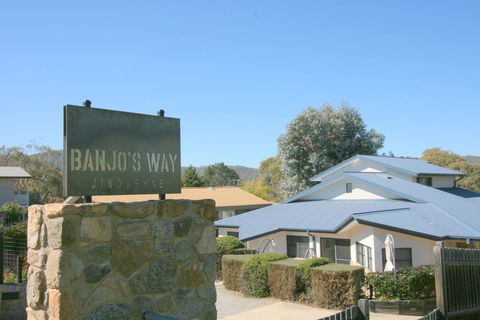Banjos Way 1/23 Banjo Patterson Crescent - Inverell Accommodation 0