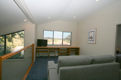 Banjos Way 2/23 Banjo Patterson Crescent - Inverell Accommodation 2