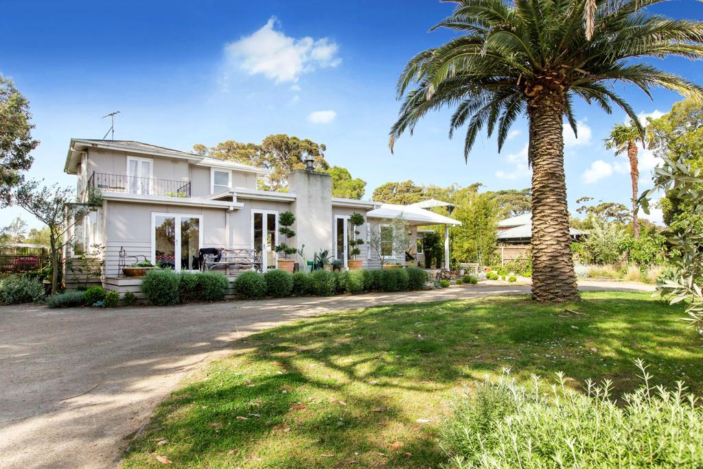 Poowong East ACT Inverell Accommodation