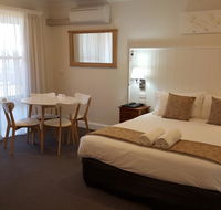 Bathurst Gold Panner - Inverell Accommodation
