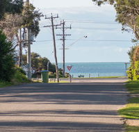 Bay Beach Beauty - Inverell Accommodation