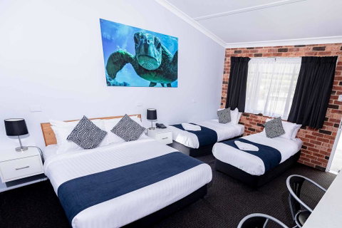 Bay Hotel Motel - Inverell Accommodation 0