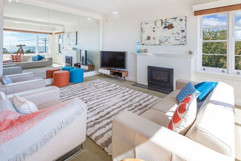 BEACH BELLE - MORNINGTON - Inverell Accommodation 3